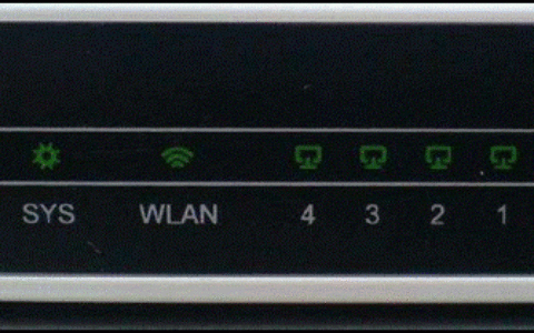 如何通过路由器指示灯找出网络故障？