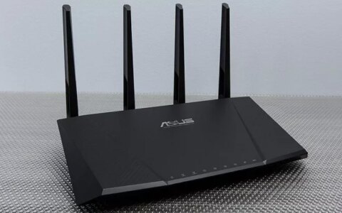 楼下一个路由器楼上一个怎么设置？