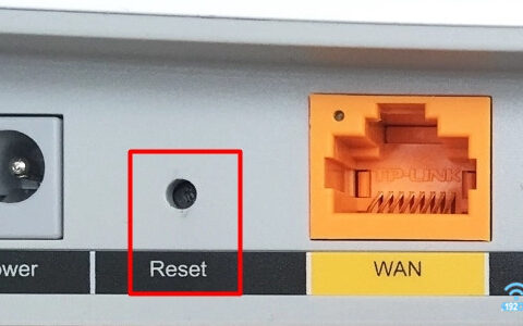 路由器恢复出厂设置