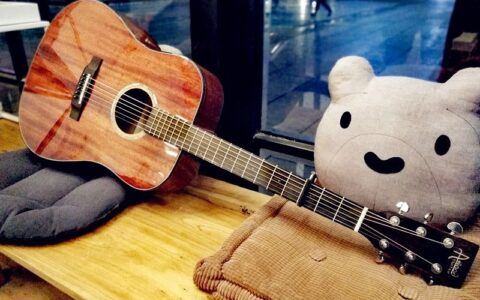 制作好的吉他演奏视频(制作好的吉他演奏视频教程)