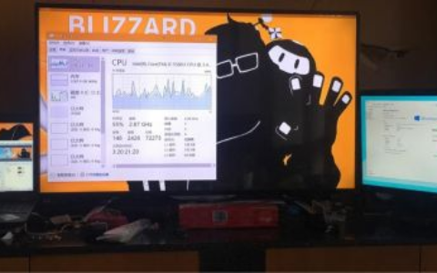 电脑装两个显示器有什么好处(一台电脑如何接两个显示器)