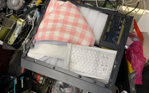 卖我同学一台电脑(卖我同学一台电脑的英语)