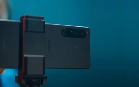 索尼最新手机想买吗(索尼最新手机想买吗贴吧)