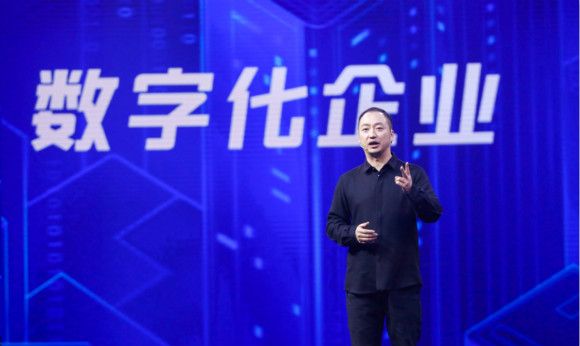 钉钉给中国这个酷爱开会的民族,造了一个理想办公室?!